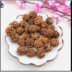 Gói 10 hạt bồ đề size 14-16mm có lỗ xỏ làm vòng