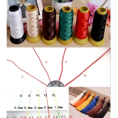1 cuộn chỉ nylon 210D màu đỏ đủ size làm tua rua