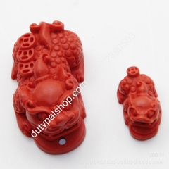 Tỳ hưu , hoa sen đỏ làm từ bột chu sa trừ tà (bột đá núi lửa), tỳ hưu làm vòng tay Lucky Pixiu