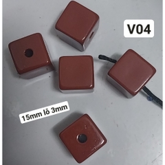 10gam hạt nhựa vuông, hình thoi có lỗ xỏ  16mm- V01, V02- V03- V04