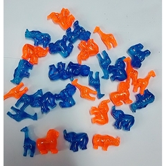 (p132-8 M2) 10-50gam con thú nhựa xanh cam làm đồ chơi trang trí có lỗ xỏ 4mm