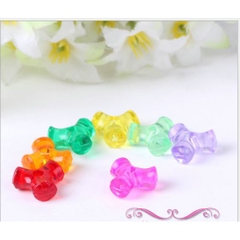 (P132-16) 10-50gam Hỗn hợp hạt nhựa 3 góc 10mm làm đồ chơi, trang trí