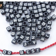 hạt chữ cái vuông gói/ 20 viên (thường)