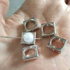 Khoen 2 lỗ hình vuông , chữ nhật( mẫu 5-9)