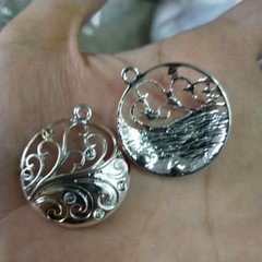 Mặt tròn hoa văn 28mm