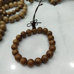 vòng tay 108 hạt, vòng tay gỗ mun đuôi công size 6mm, 8mm