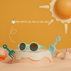 Kính mát chống tia UV Chicco màu xanh ngọc 0M+