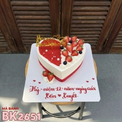 Bánh kem BK2651 trái tim dâu tây đỏ trắng kỷ niệm 12 năm ngày cưới hạnh phúc