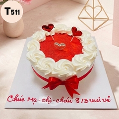 Bánh kem 8/3 T511 nhung đỏ rực rỡ và nơ thắt quyền quý