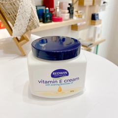 Kem Dưỡng Da Mềm Mịn Redwin Vitamin E Cream 300g Úc