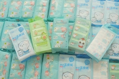 Set 8 Gói Khăn Giấy Ướt Mini Bỏ Túi Tiện Lợi