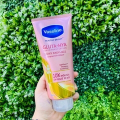 Lotion Dưỡng Thể Đêm Vaseline Gluta HYA Serum 10X