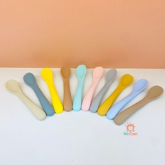 Thìa ăn dặm silicone cho bé
