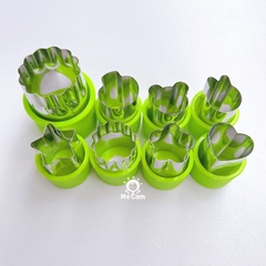 Khuôn cắt rau củ 8 hình Misan
