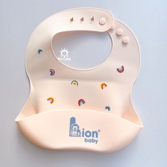 Yếm silicone Coco Bear dáng cong cho bé ăn dặm