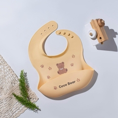 Yếm silicone Coco Bear dáng cong cho bé ăn dặm