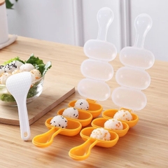 Dụng cụ lắc cơm