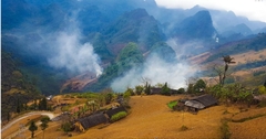 Hà Giang - Cột cờ Lũng Cú - Sông Nho Quế - Du Già 3N4D - Tour xe ô tô