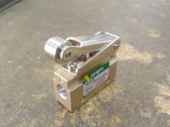 Công tắt hành trình hơi bánh xe 2 lỗ