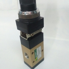 Công tắc hành trình 3 ngã bật xoay