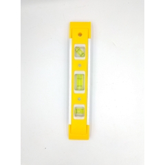 Thước thủy livo hãng Bosi có nam châm chiều dài 23cm