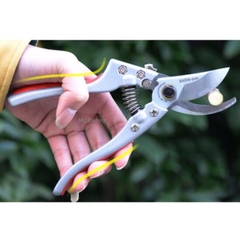 Kéo cắt tỉa cành Sada 210 chính hãng Nhật Bản