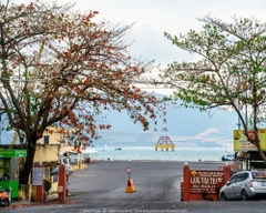 DU THUYỀN EMPEROR CRUISES - NGẮM HOÀNG HÔN TRÊN VỊNH NHA TRANG (SUNSET CRUISE)