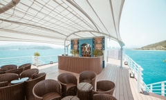 DU THUYỀN KHÁM PHÁ VỊNH NHA TRANG