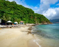 DU THUYỀN EMPEROR CRUISES - HÀNH TRÌNH KHÁM PHÁ VỊNH NHA TRANG (DAY CRUISE)