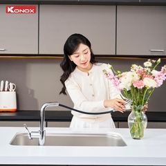 Vòi rửa bát dây rút Konox Lumo Smart Chrome