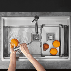 Vòi Rửa Chén Nóng Lạnh Dây Rút INOX 304 Malloca K110SS