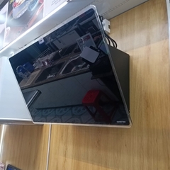 Máy hút mùi kính vát mặt kính đen EUH0770V