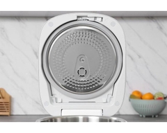 Nồi cơm cao tần Panasonic 1.5 lít SR-HNS151WRA