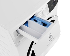 Máy giặt sấy Electrolux 9/6 kg EWW9024P3WC MỚI 2024