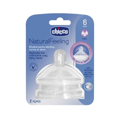 Núm Ty Chicco Natural Feeling Dòng Chảy Nhanh, (6M+)