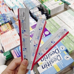 Que Bôi Chống Sâu Răng Vecni Flour Walterberry Enamelast Mỹ 0.4ML
