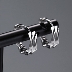 Bông tai tròn hình gợn sóng - 12mm - Hợp kim