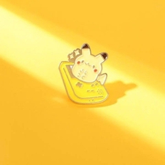 Huy hiệu pin cài áo PIKACHU