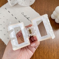 Kẹp tóc acrylic hình học màu mix đẹp cho nữ - Giá rẻ