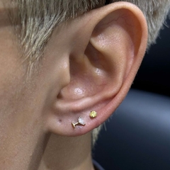 Titanium / Khuyên tai ly nước vàng - 1.2*8mm