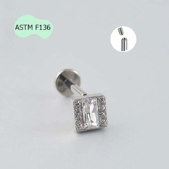 Khuyên tai hình vuông đính đá - Titanium F136 - 1.2*8mm