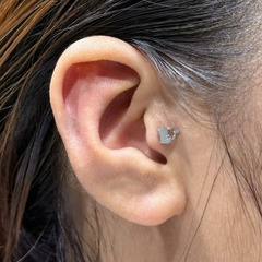 Khuyên tai Pikachu Spark Titanium - 1.2*8mm - Có 2 màu