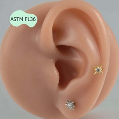 Khuyên tai hình mặt trời đính đá - 1.2*8mm - Titanium