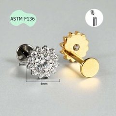 Khuyên tai Titan hình bông hoa đính đá - 2 màu - 1.2*8mm