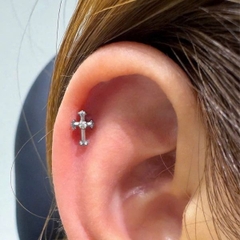 Titan / Khuyên tai thánh giá đá tròn unisex - 1.2*8mm