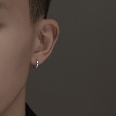 Khuyên tai tròn basic cá tính 2 size - Chất liệu bạc 925