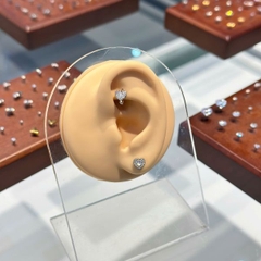 Khuyên tròn trái tim đính đá lấp lánh / Hợp kim