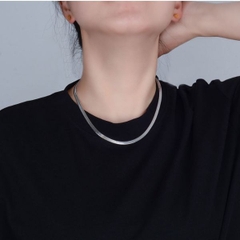 Vòng cổ Clash màu bạc - Phong cách thời trang Unisex
