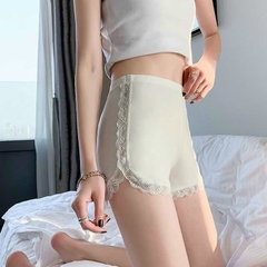 Quần váy viền ren [510]