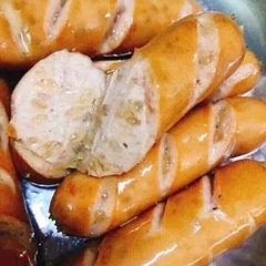 Xúc xích cốm (kg)